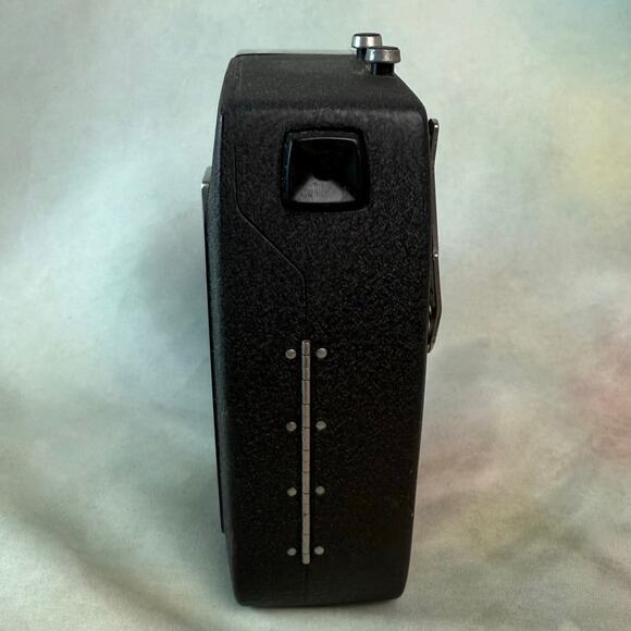 Vintage Bell & Howell Director Series Zoomatic Magazine 8MM Movie Film Camera - Picture 5 of 6